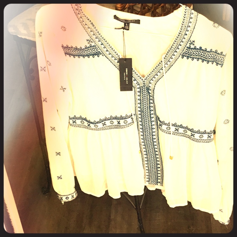 Romeo & Juliet embroidered blouse.